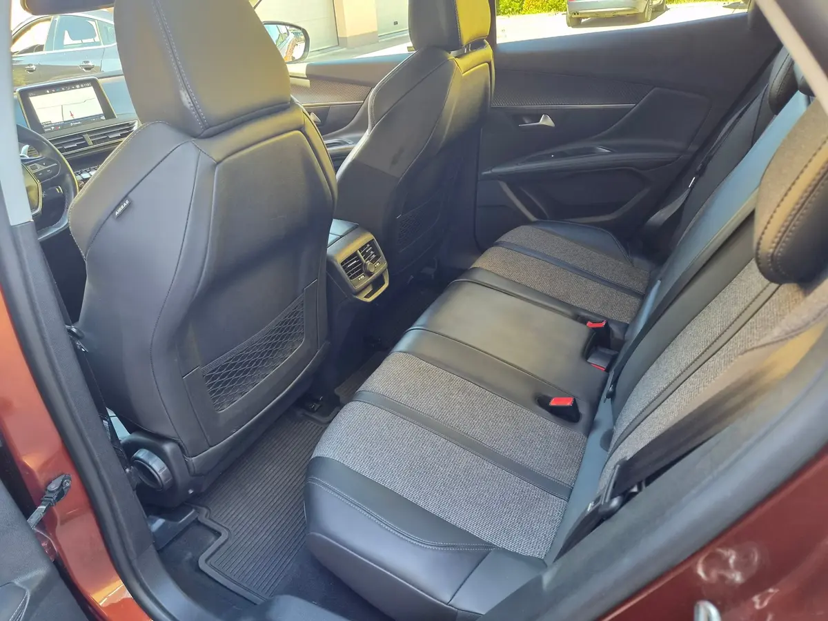 Peugeot 3008 1.5 HDI Allure Pack  - 19