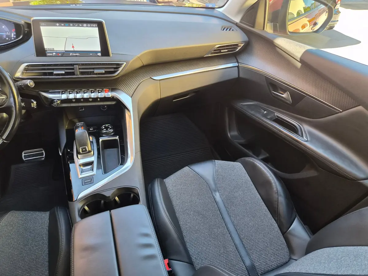 Peugeot 3008 1.5 HDI Allure Pack  - 21