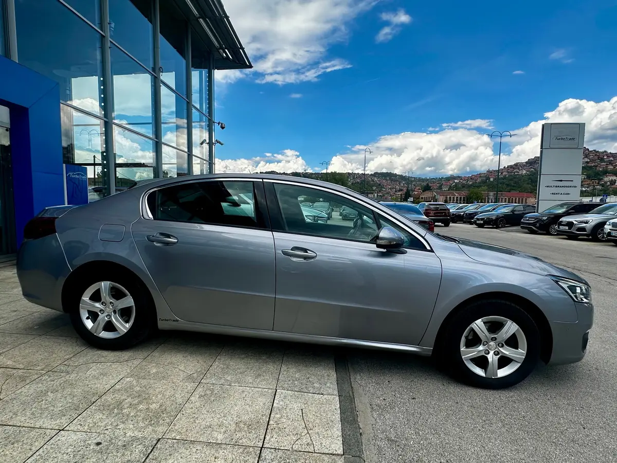 PEUGEOT 508 1.6HDI AUT - 6