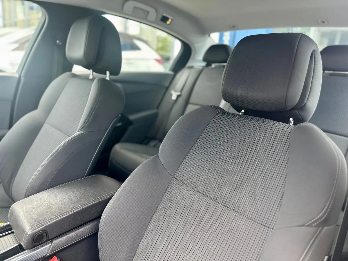 PEUGEOT 508 1.6HDI AUT - 10