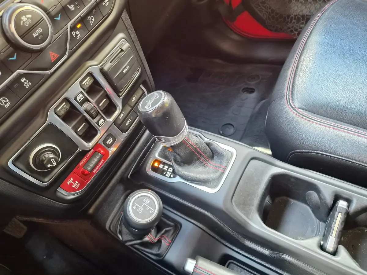 Jeep Wrangler Rubicon 2.2 Dizel  - 19