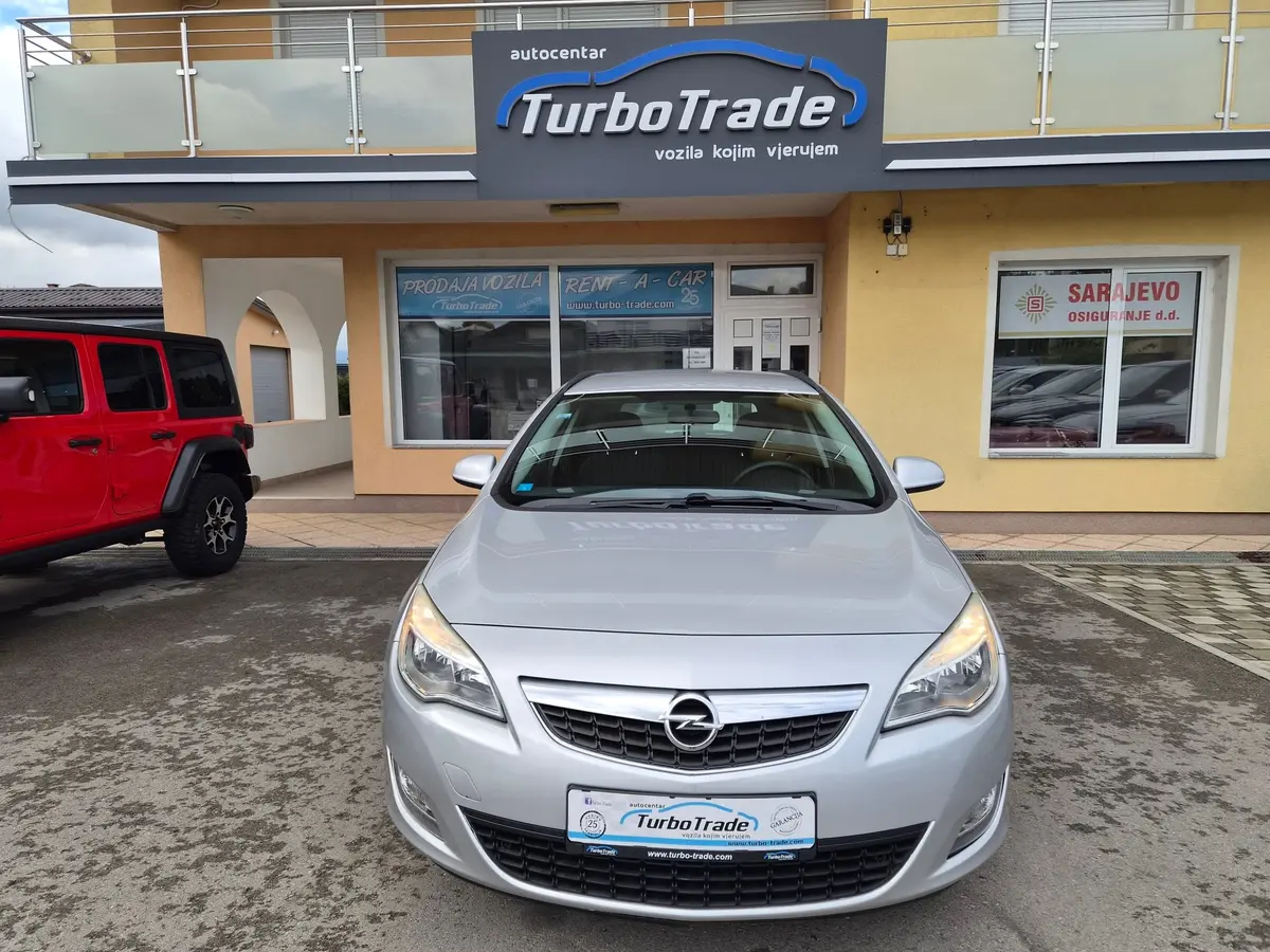 Opel Astra 1.3 CDTI - 2