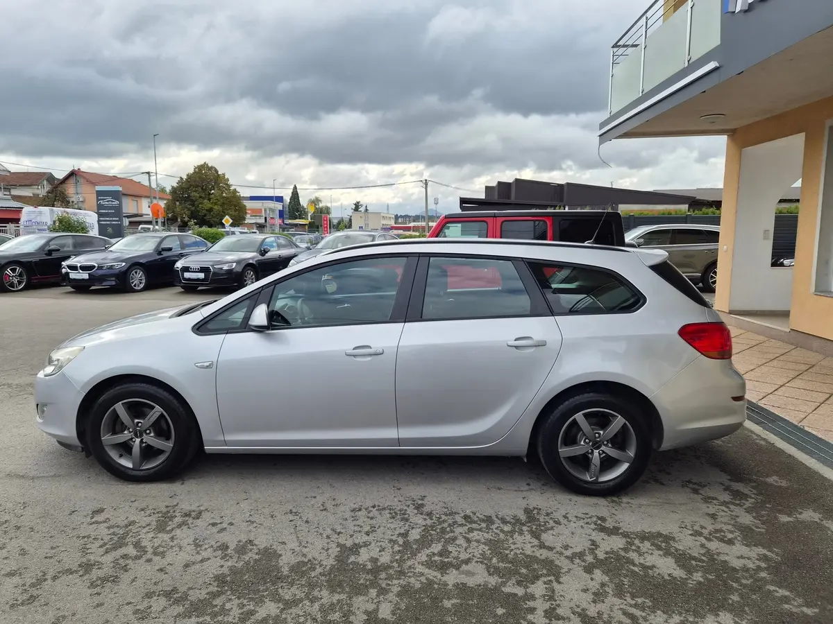 Opel Astra 1.3 CDTI - 4
