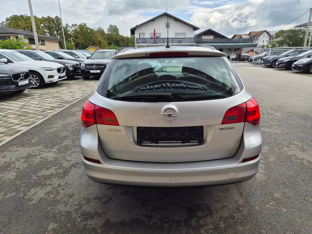 Opel Astra 1.3 CDTI - 6