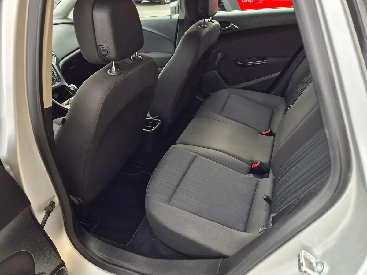 Opel Astra 1.3 CDTI - 10