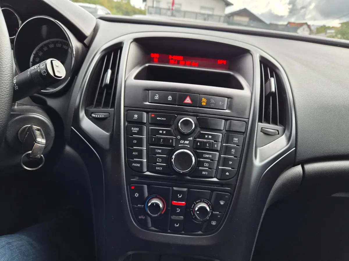 Opel Astra 1.3 CDTI - 17