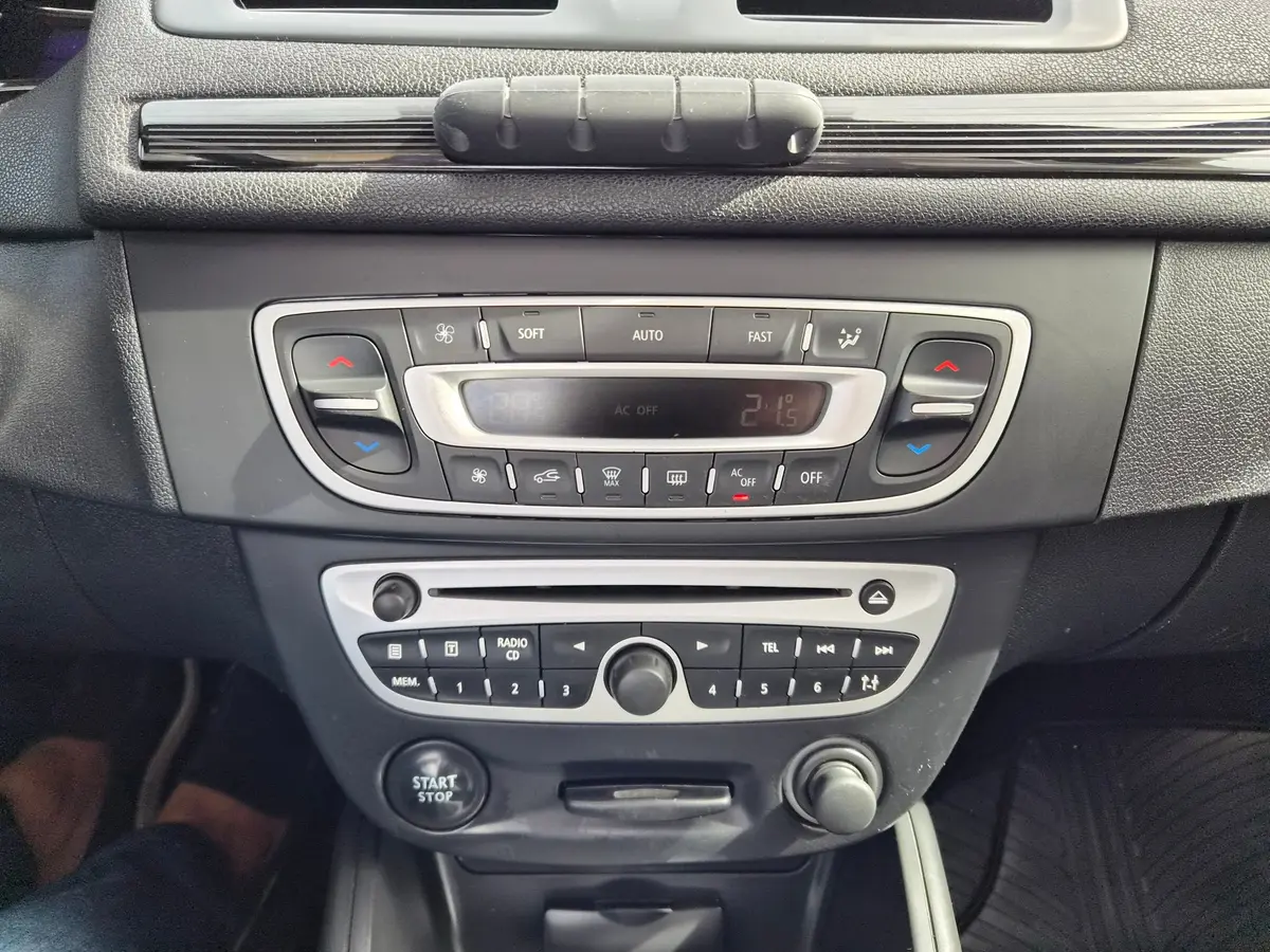 Renault Megane 2.0 DCI Cabrio GT  - 12