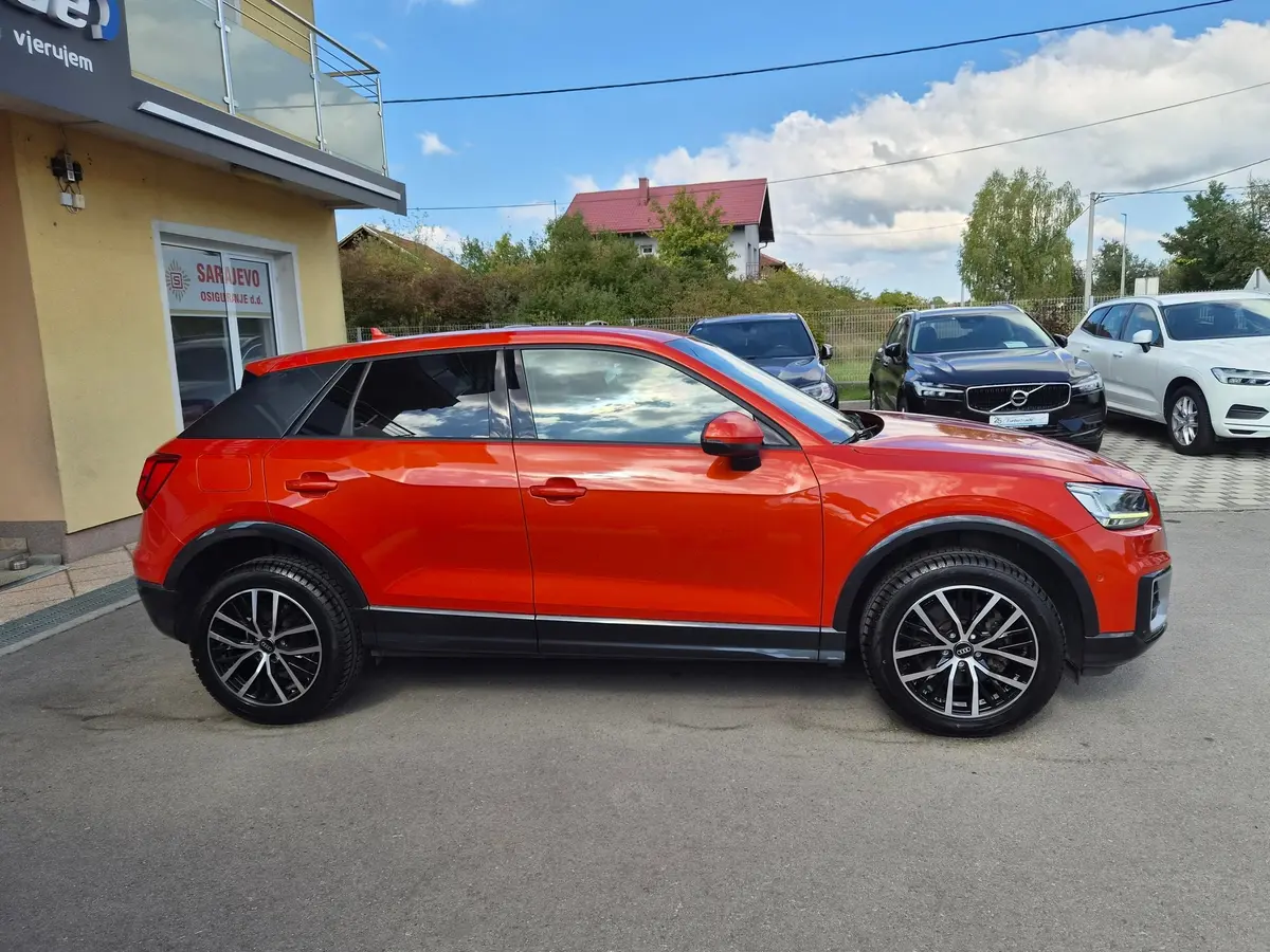 Audi Q2 1.0 TFSI AUT  - 8