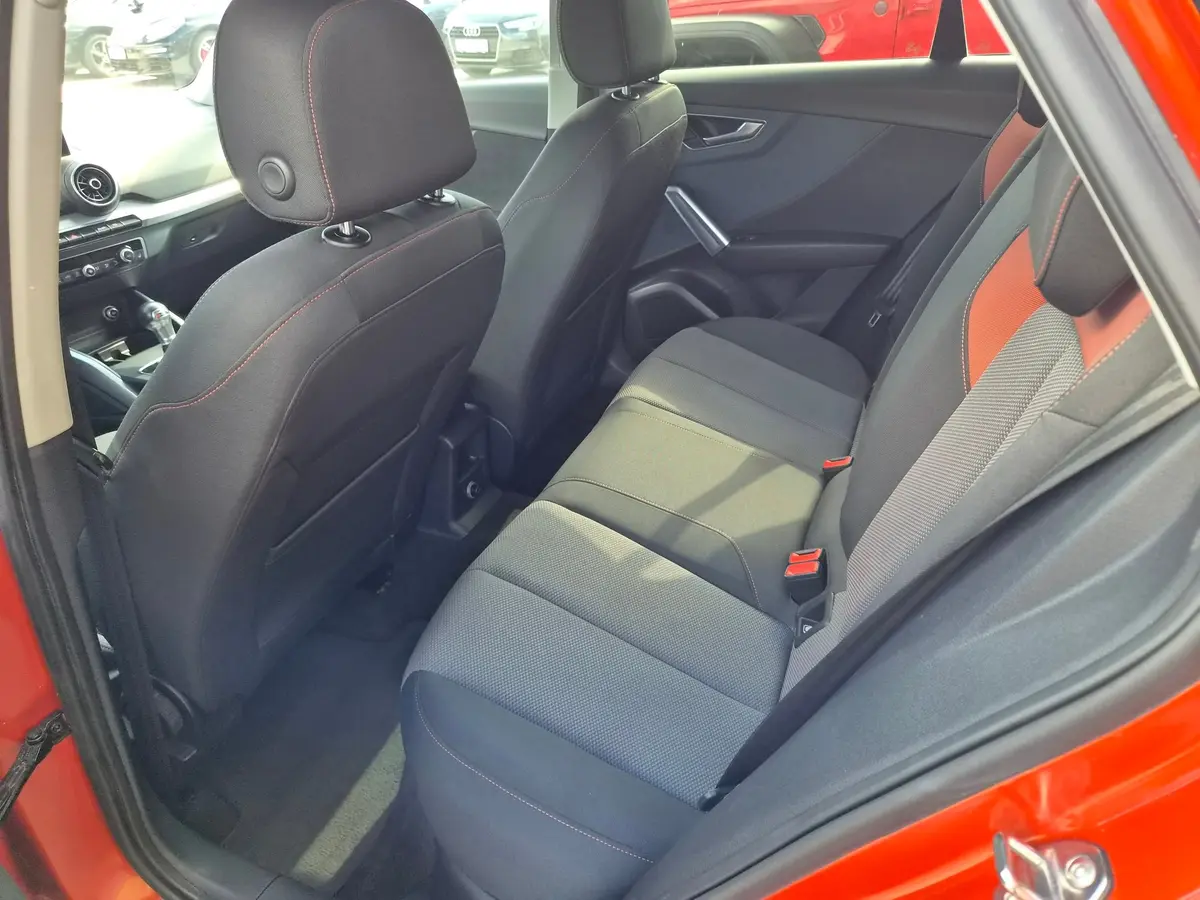 Audi Q2 1.0 TFSI AUT  - 11