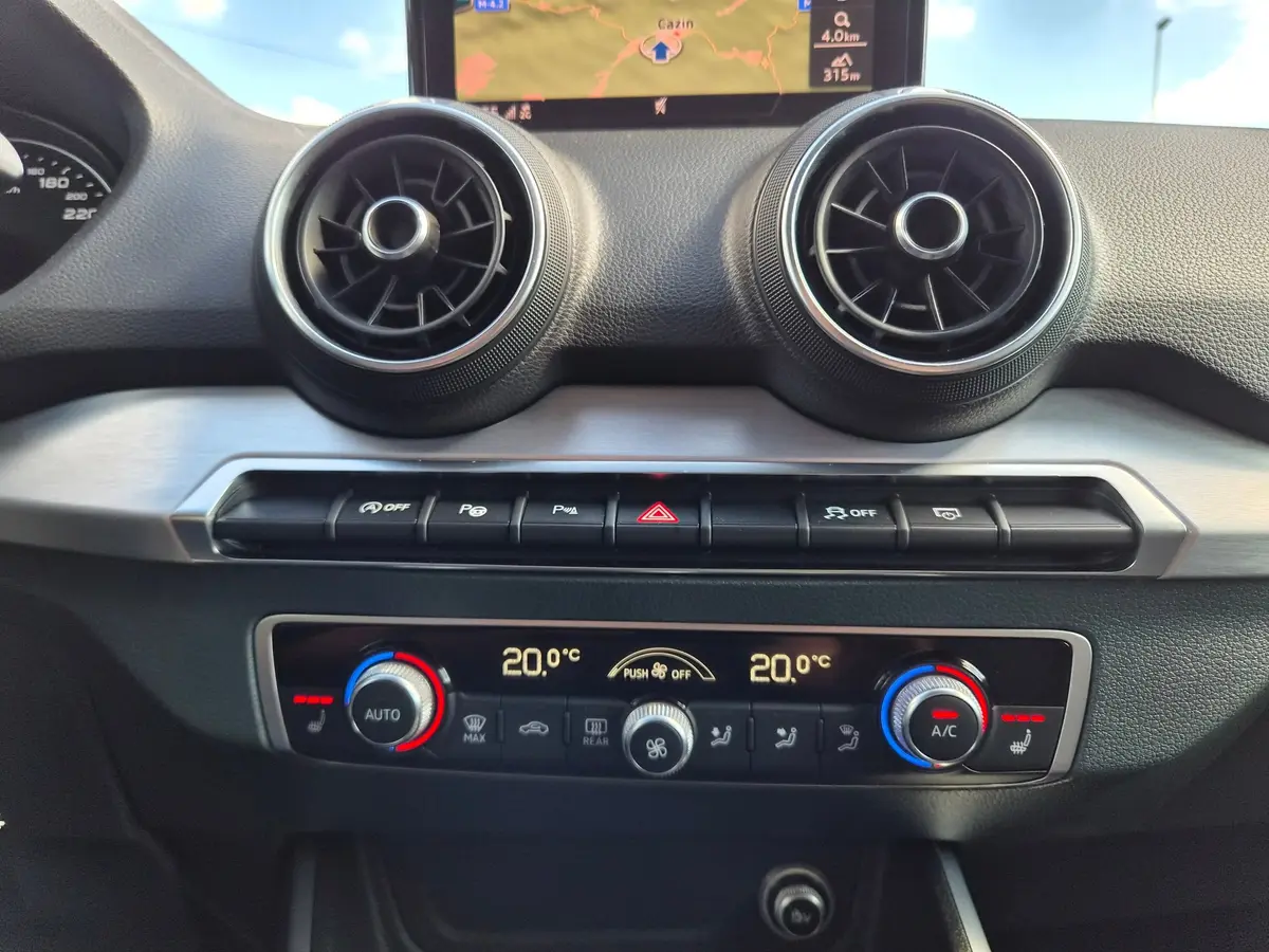 Audi Q2 1.0 TFSI AUT  - 19