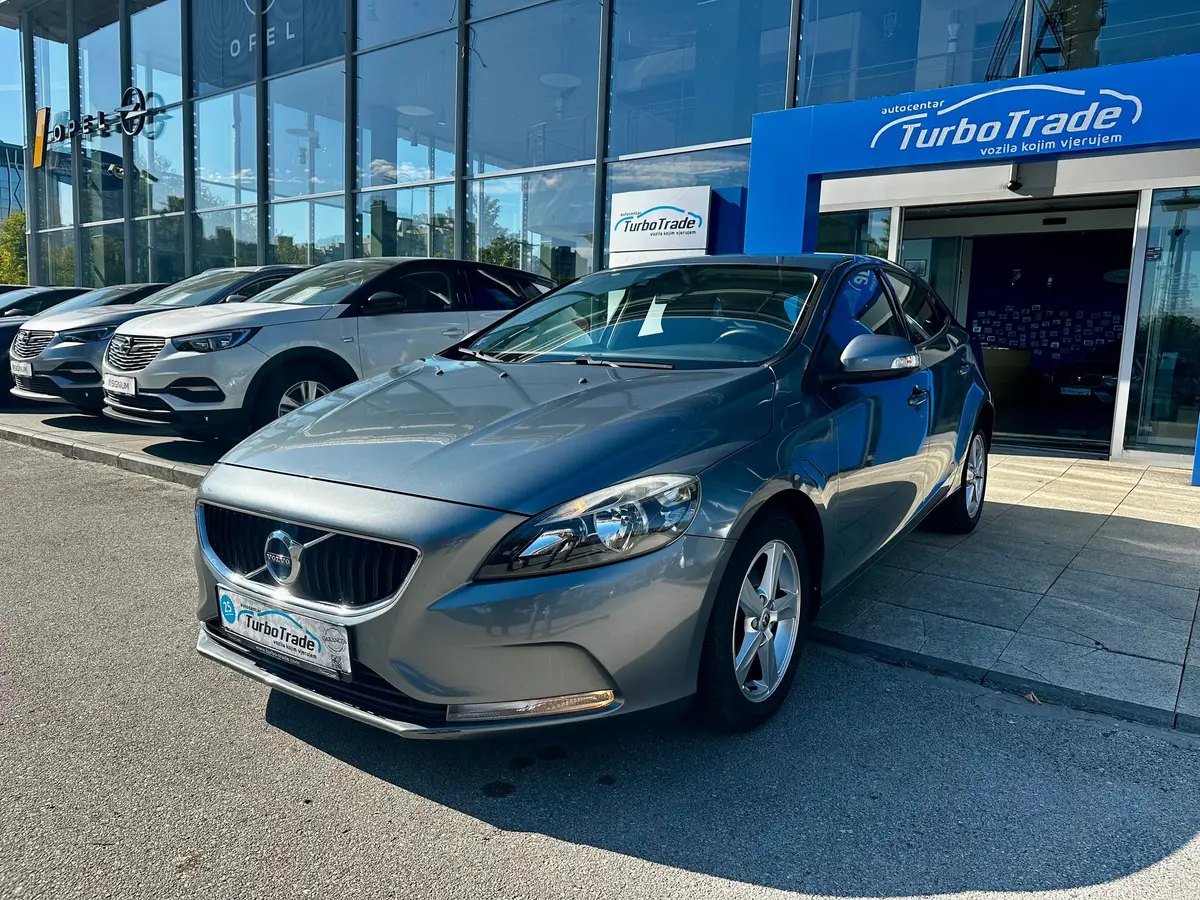 VOLVO V40 D2 CROSS COUNTRY - 3
