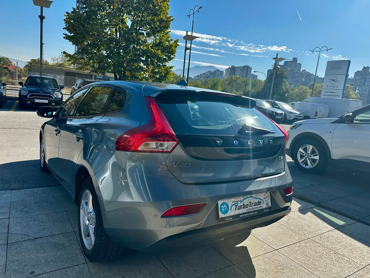 VOLVO V40 D2 CROSS COUNTRY - 6
