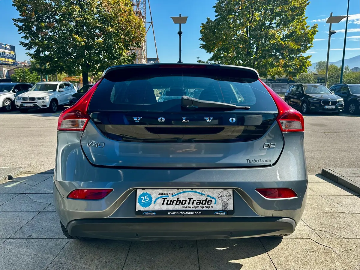 VOLVO V40 D2 CROSS COUNTRY - 7