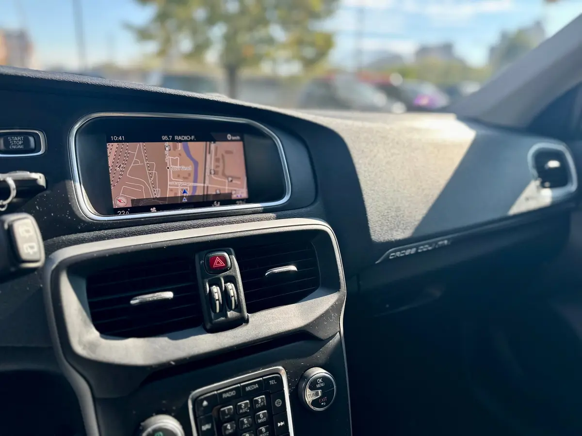 VOLVO V40 D2 CROSS COUNTRY - 14