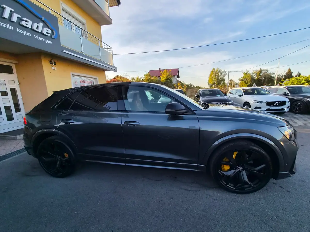 Audi RSQ8 Quattro 4.0 V8  - 9