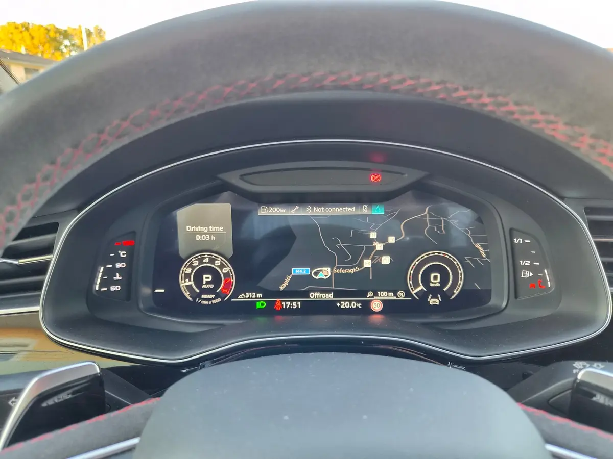 Audi RSQ8 Quattro 4.0 V8  - 17
