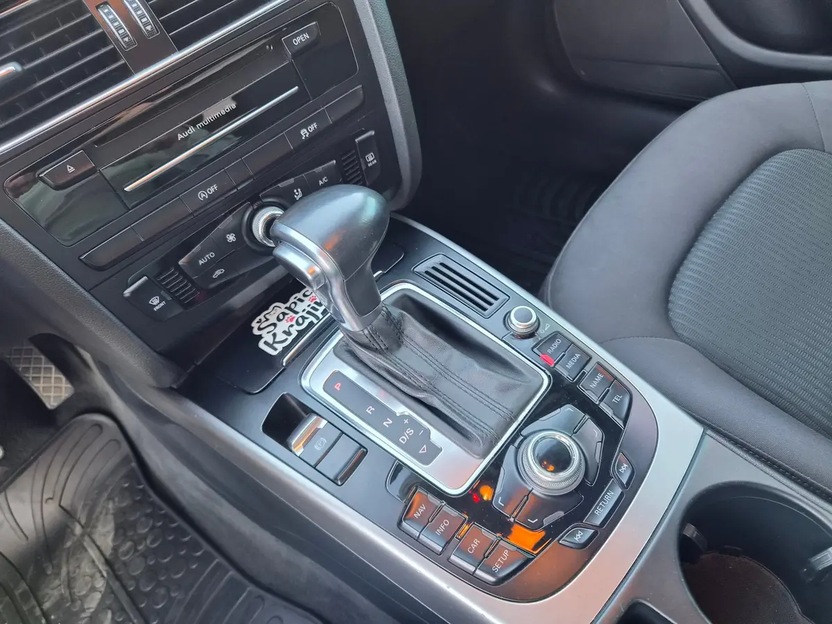 Audi A4 2.0 TDI Quattro Stronic - 15