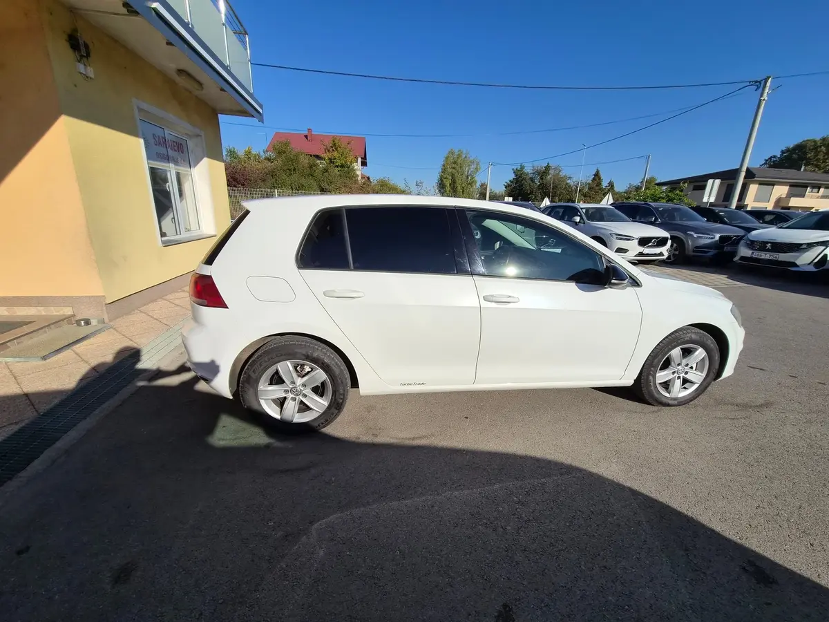 Volkswagen Golf VII 1.6 TDI  - 9