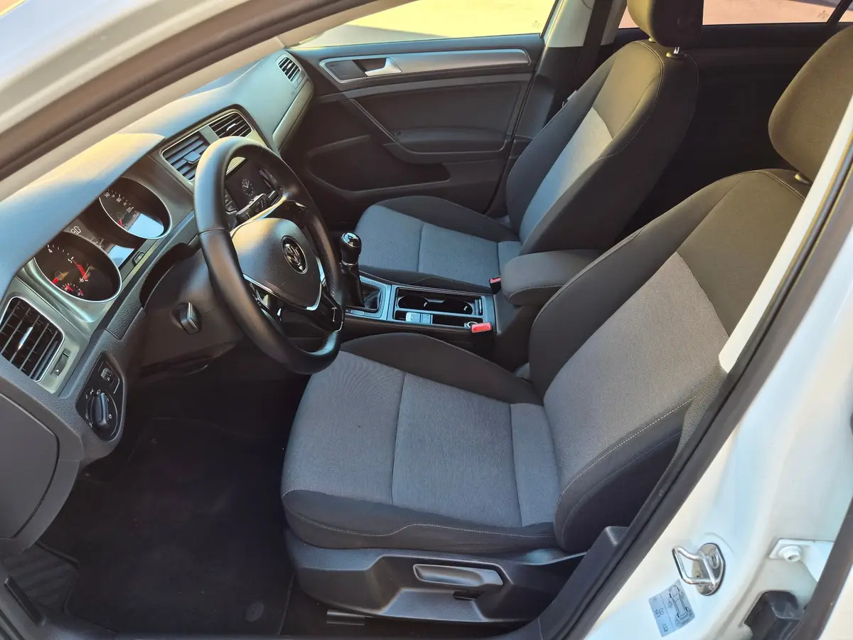 Volkswagen Golf VII 1.6 TDI  - 10