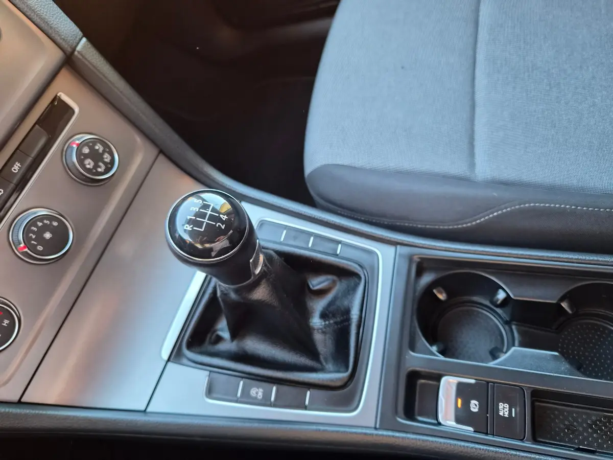 Volkswagen Golf VII 1.6 TDI - 17