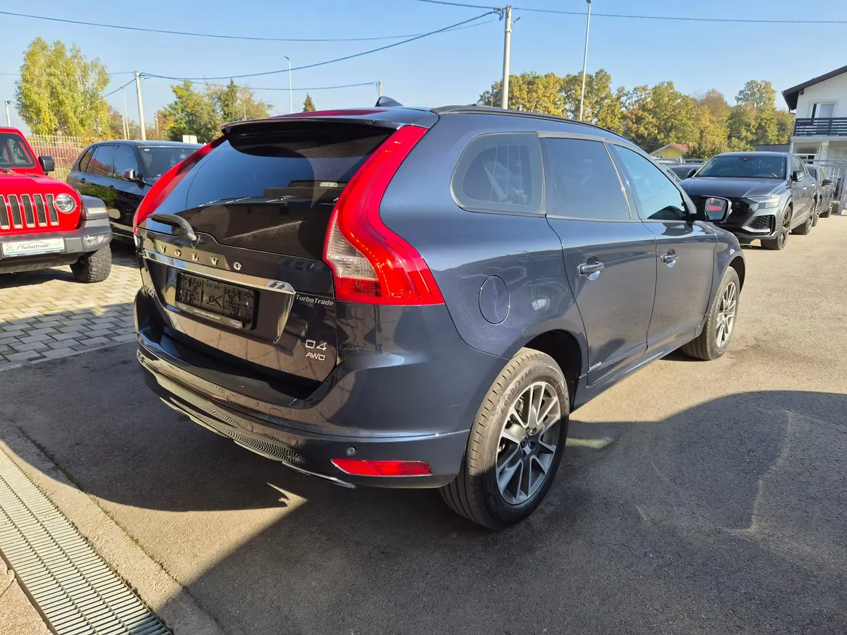 Volvo XC60 2.4 D4 AWD Powershift  - 7