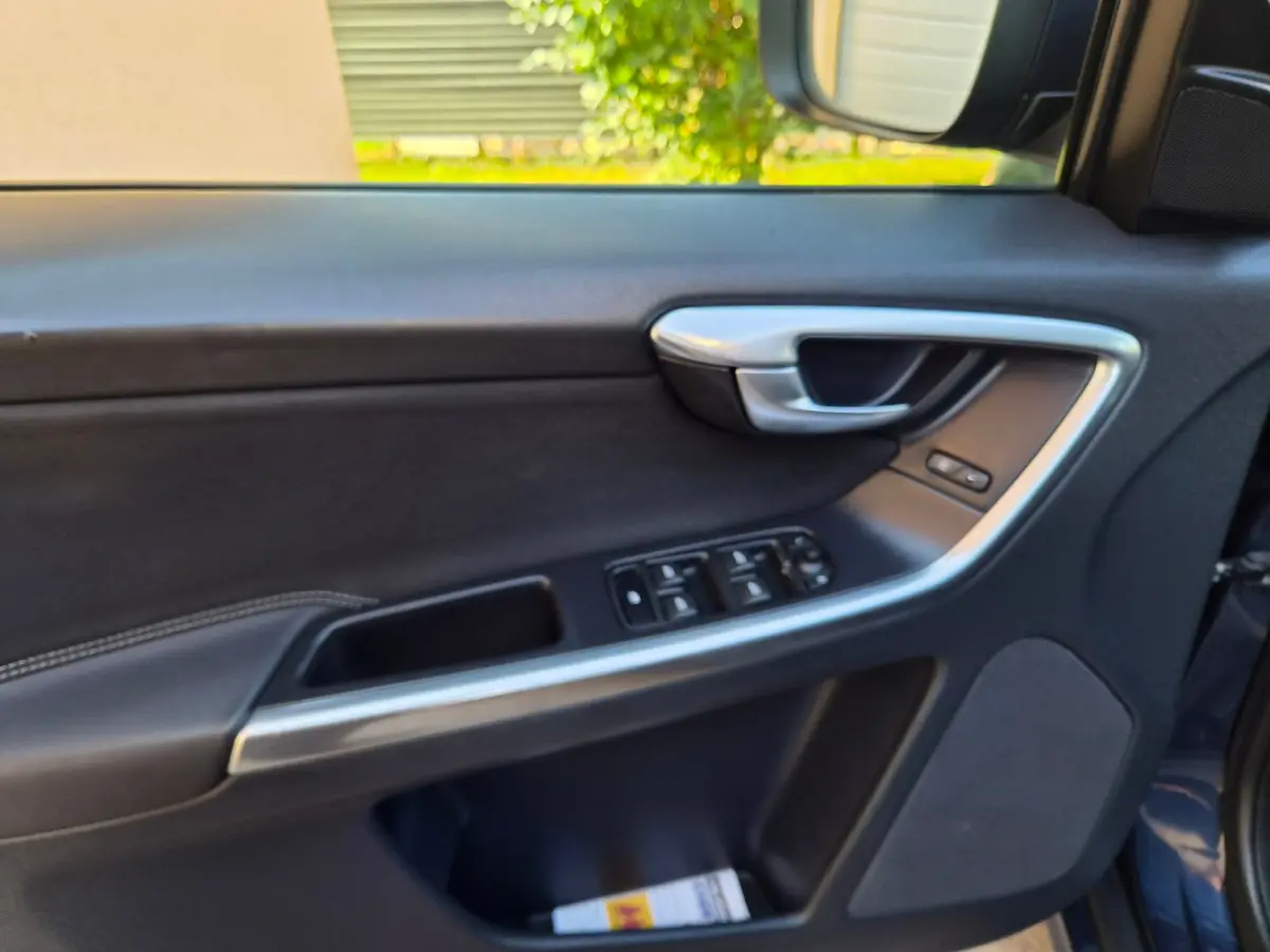 Volvo XC60 2.4 D4 AWD Powershift  - 10