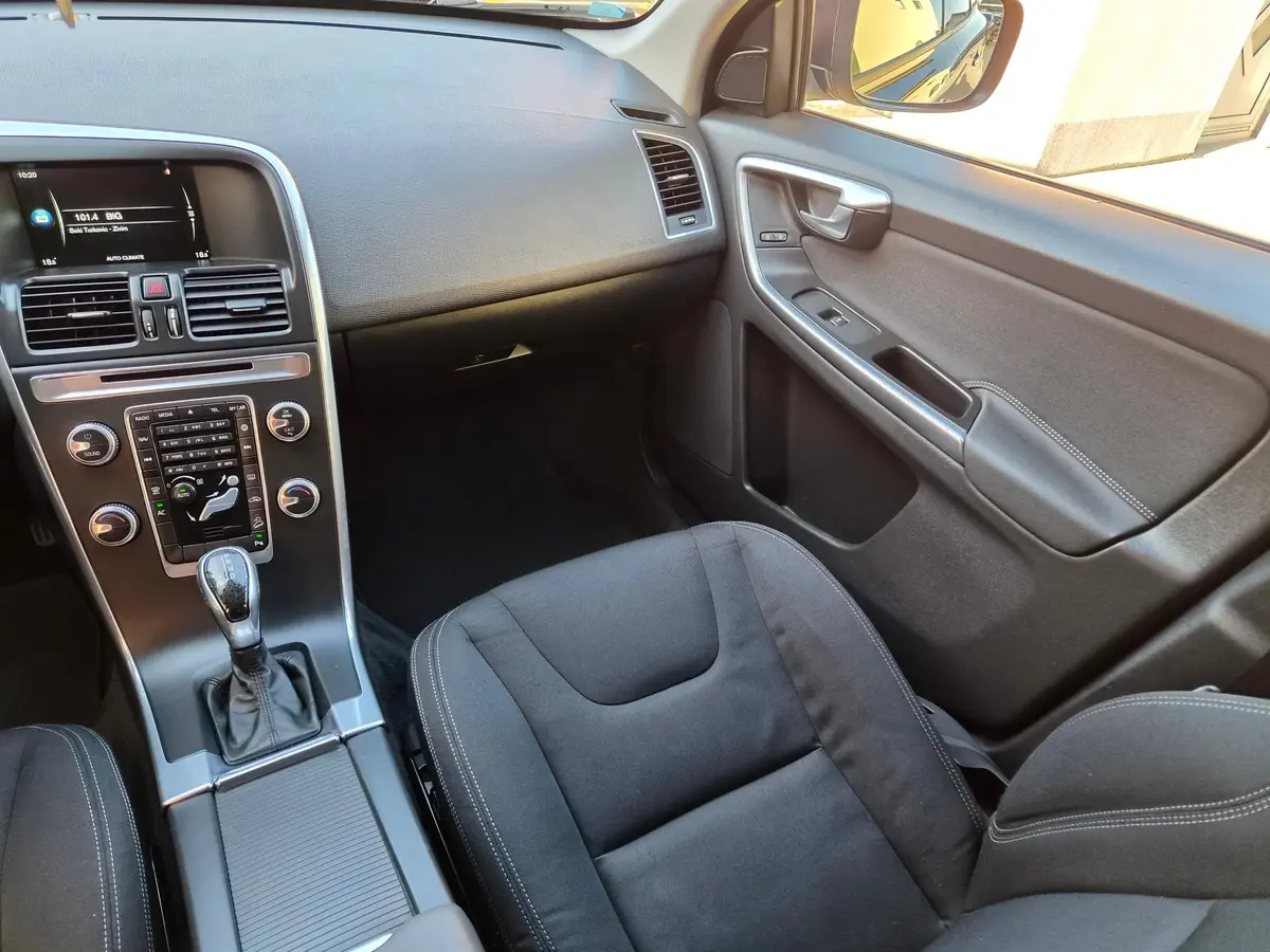 Volvo XC60 2.4 D4 AWD Powershift  - 13