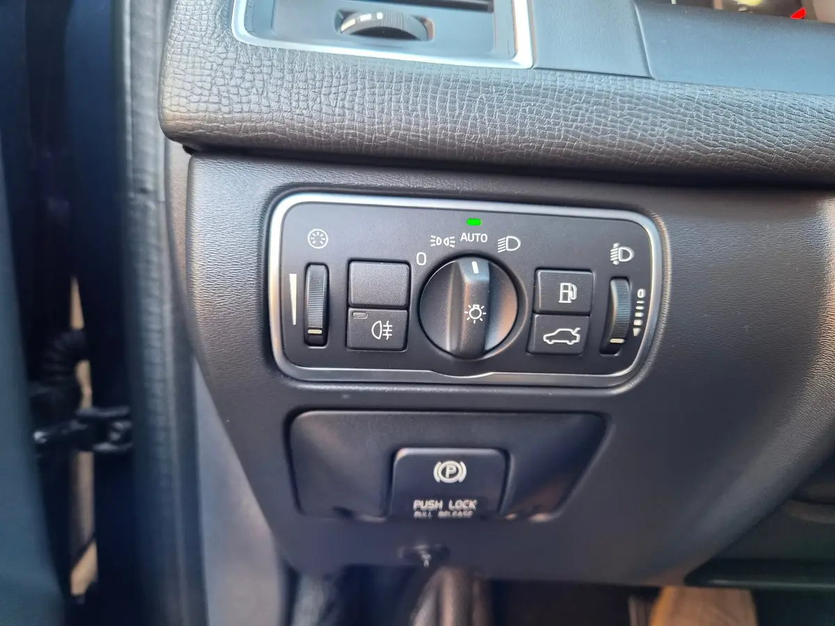 Volvo XC60 2.4 D4 AWD Powershift  - 16