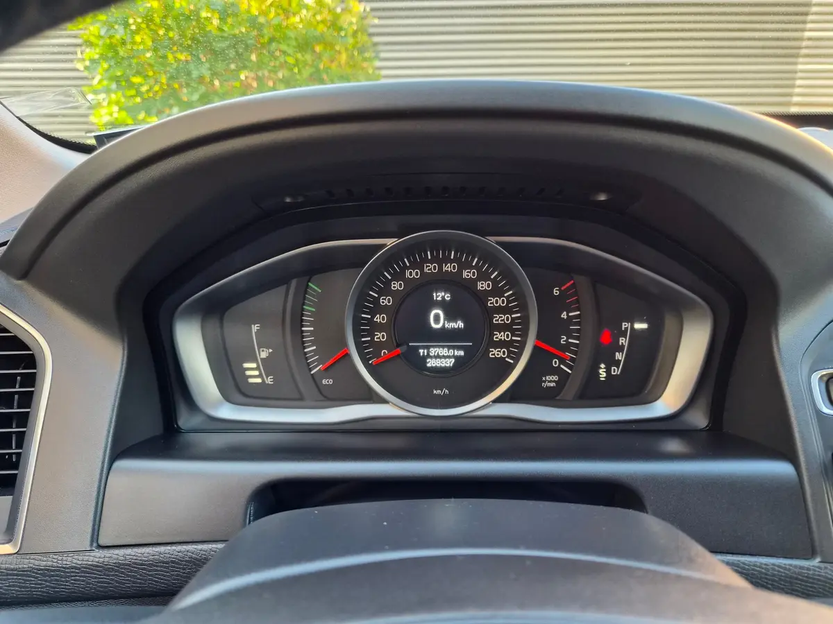 Volvo XC60 2.4 D4 AWD Powershift - 20