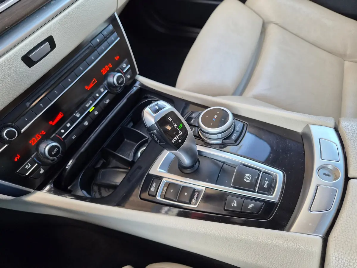BMW 530 GT X-DRIVE  - 23