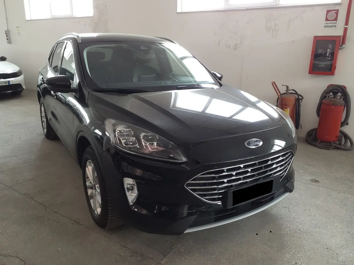 Ford Kuga 2.5 PHEV Titanium 2WD 225 HP