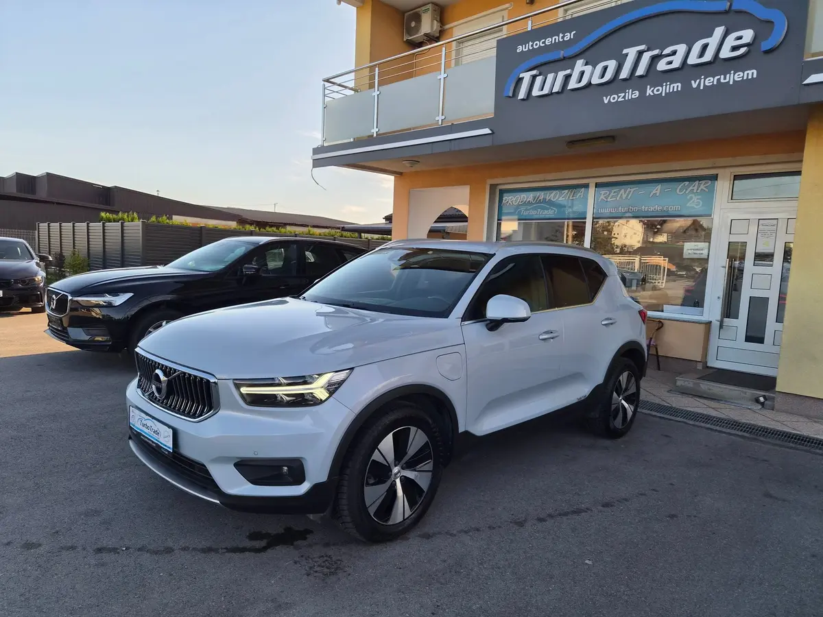 Volvo XC40 T4 RECHARGE - 3