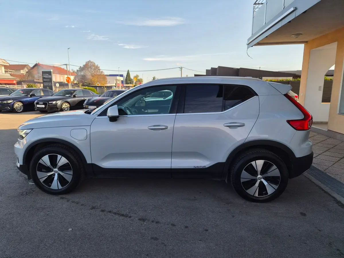 Volvo XC40 T4 RECHARGE - 4