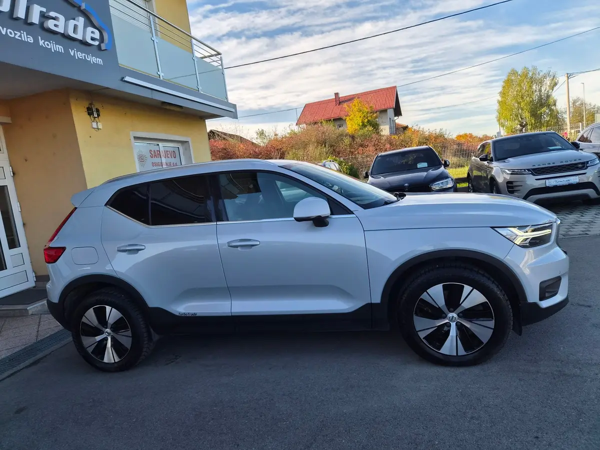 Volvo XC40 T4 RECHARGE - 8