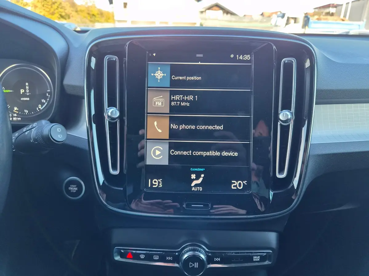 Volvo XC40 T4 RECHARGE - 16