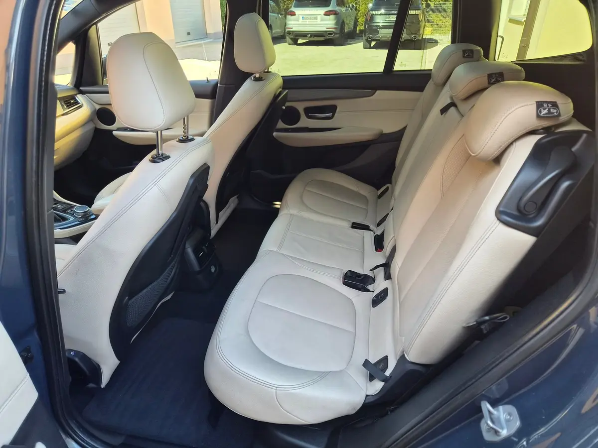 BMW 220D X-DRIVE GRAN TOURER - 12
