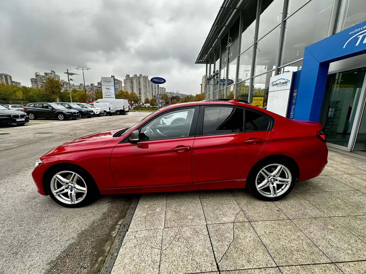 BMW 316D AUT - 5