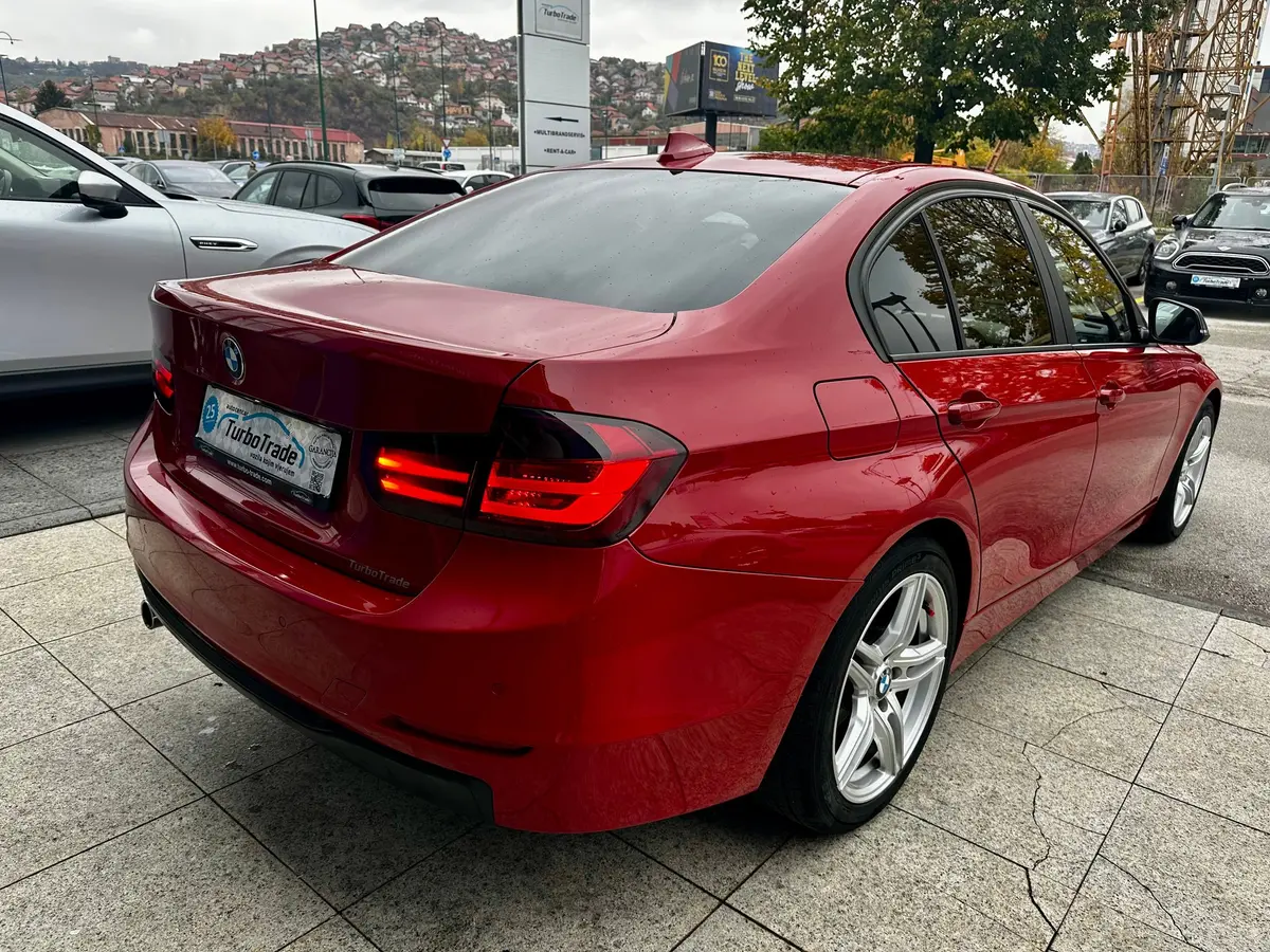 BMW 316D AUT - 8