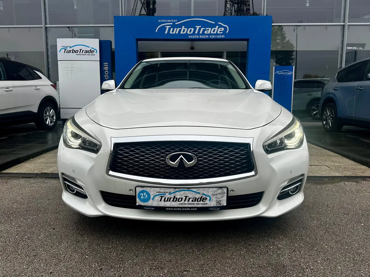 Infiniti Q50 2.2D - 2