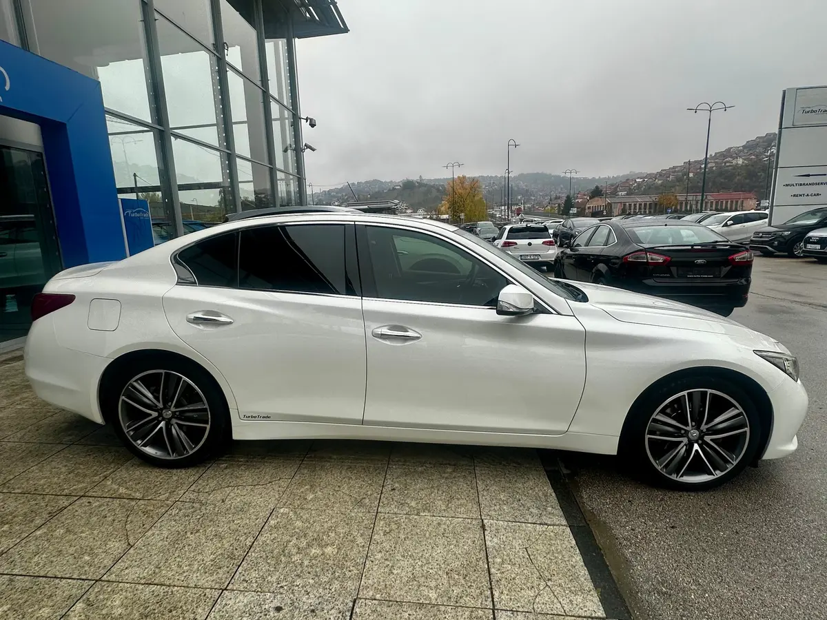 Infiniti Q50 2.2D  - 4