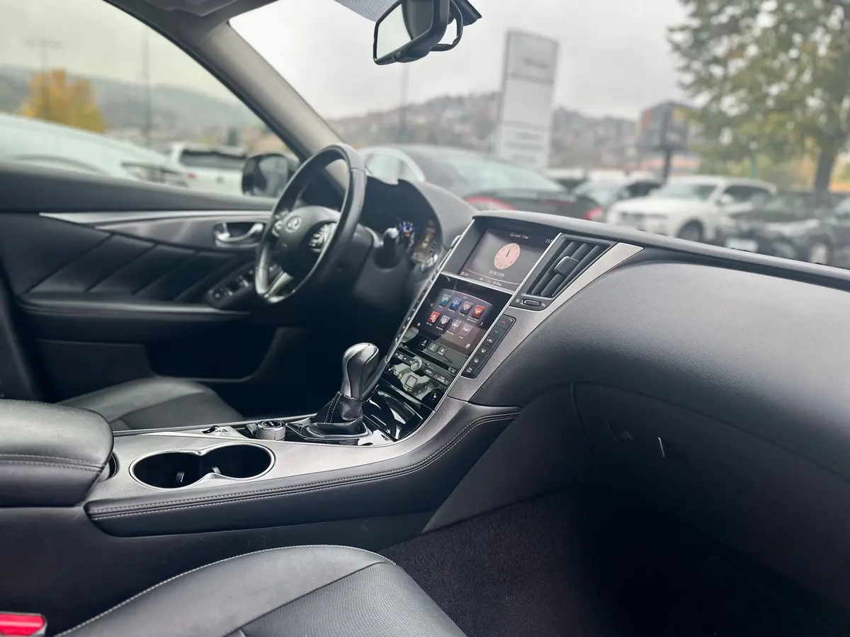 Infiniti Q50 2.2D - 19